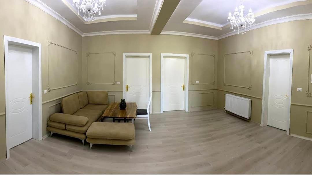 Villa Elear Корча Екстериор снимка